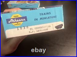 ATHEARN F UNITS LOCOMOTIVES HO SCALE Engines And Cars Lot Of 7