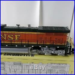 Aristo Craft BNSF Dash-9 Diesel Locomotive G Scale. Sound & Remote Battery power