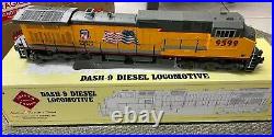 Aristocraft Union Pacific Flag Dash-9 Diesel Locomotive G Scale
