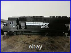 Athearn 4753 HO scale Norfolk Southern locomotive road # 7150