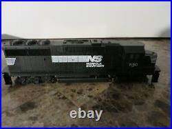 Athearn 4753 HO scale Norfolk Southern locomotive road # 7150