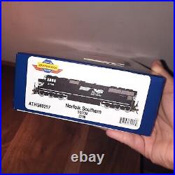 Athearn Genesis HO Scale Norfolk Southern SD70M 2798 New
