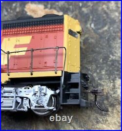 Athearn HO Scale Sante Fe Merger Engine Train. #2370