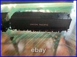 Athearn N scale Challenger 4-6-6-4 Union Pacific Steam Locomotive