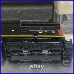Athearns Ho Scale C44-9w Powered Locomotive -canadian National 2521 Nob