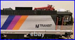 Atlas HO Scale- AEM-7 (ALP 44) New Jersey Transit Master Silver Series