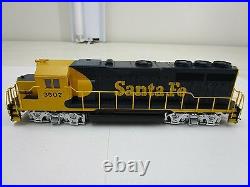 Bachmann HO Scale EMD GP40 Locomotive Train Diesel Santa Fe Flyer DCC