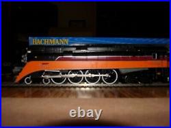 Bachmann HO Scale SP 4-8-4 GS4 Steam Locomotive with DCC and 1 SP Baggage Car
