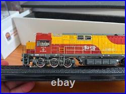 Charming China Railway HXN5B Diesel Locomotive #0045 DC Version HO scale