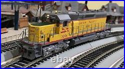 DCC EQUIPPED Union Pacific UP SD40-2 SNOOT NOSE #3295 HO Scale Athearn RTR