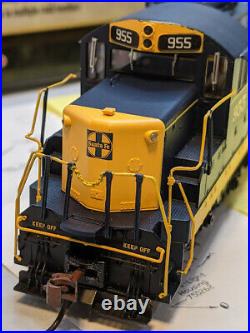 HO Scale ATLAS Santa Fe SD24 Diesel Locomotive DCC/Sound
