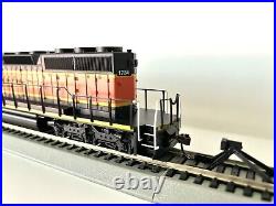 HO Scale BNSF SD40-2 DCC Equipped Locomotive BACHMANN 60916 Heritage III #1734