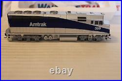 HO Scale Walthers, F40PH Diesel Locomotive, Amtrak Phase V, Silver, #399 BNOS