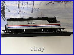 Ho scale locomotives Athearn, Bachmann and Tyco and life like passenger cars
