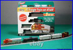 KATO 1066271 N Scale F7 5 Unit Freight Train Starter Set AT&SF 106-6271