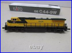 Kato Chicago Northwestern C44-9w Powered Locomotive # 8626 N Scale