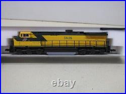 Kato Chicago Northwestern C44-9w Powered Locomotive # 8626 N Scale