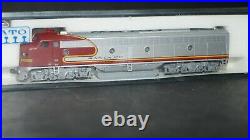 Kato N Scale 106-2401 Santa Fe E8/9 A + B Diesel Train Locomotive USA SET #1 NIB