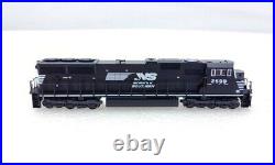 Kato N Scale SD70m Diesel Locomotive Engine Norfolk & Southern 2599 DCC Ready