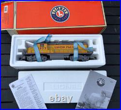 Lionel 6-18471 UNION PACIFIC GP-20 O scale Train Engine Locomotive with O/B