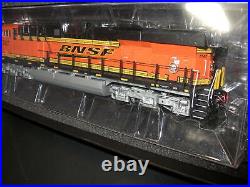 MIOB TOWER 55 HO Scale Locomotive ES44AC BNSF 7747 With DCC and Sound