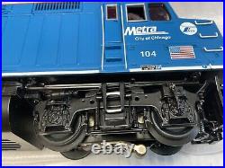 MTH #20-20675-1 Metra F40PH City of Chicago #104 with PS3