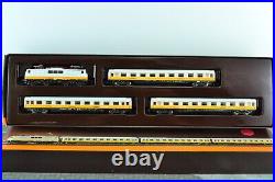 Marklin 8155 Electric Locomotive Passenger Lufthansa Airport Express Set Z Scale