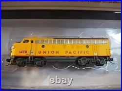 N Scale Intermountain F7 Union Pacific Locomotive With Dcc And Loc Sound OpenBox