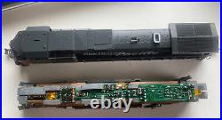 N scale Kato DCC equipped Southern Pacific GE C44-9W locomotive engine SP #8105