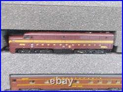 PENNSYLVANIA PA POWERED ENGINE & DUMMY PB & 6 PASSENGER WithINTERIORN SCALE