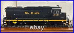 Scale Trains HO Scale #SXT33372 EMD GP30 Phase Id Diesel Locomotive D&RGW LNIB