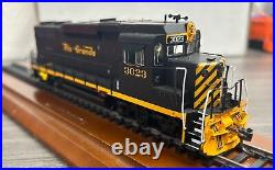 Scale Trains HO Scale #SXT33372 EMD GP30 Phase Id Diesel Locomotive D&RGW LNIB