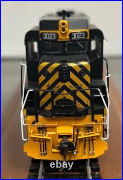 Scale Trains HO Scale #SXT33372 EMD GP30 Phase Id Diesel Locomotive D&RGW LNIB