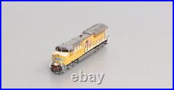 Scale Trains SXT31031 N Scale Union Pacific Diesel Locomotive #2672 LN/Box