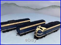 Stewart/Kato HO Scale ATSF Catwhisker FT ABB set (NCE DCC withSoundtraxx sound)