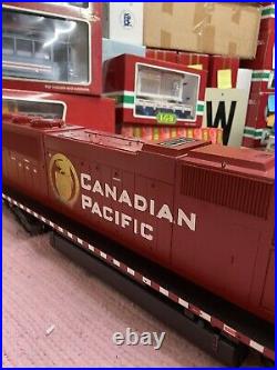 USA Trains R22611 Canadian Pacific CP EMD SD70 MAC Diesel Loco #9166, G-Scale
