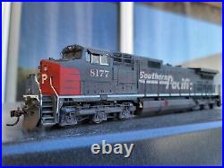 Weathered Southern Pacific 944-CW (Dash 9) HO scale locomotive