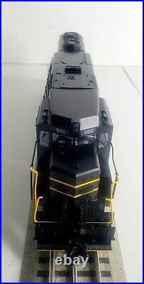 Williams by Bachmann O Scale GP30 Powered Unit ATLANTIC COAST LINE Cab# 902